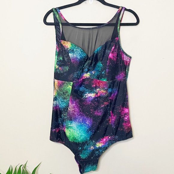 Torrid Rainbow Galaxy Mesh Sweetheart Neckline One Piece Swimsuit 3X - Picture 3 of 8